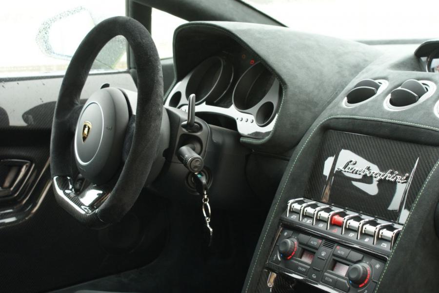  Lamborghini Gallardo LP570-4 Superleggera 2010 года  (фото 7 из 183)